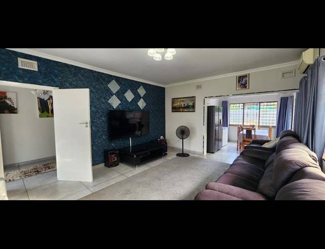 5 BEDROOM HOUSE FOR SALE IN WIDENHAM